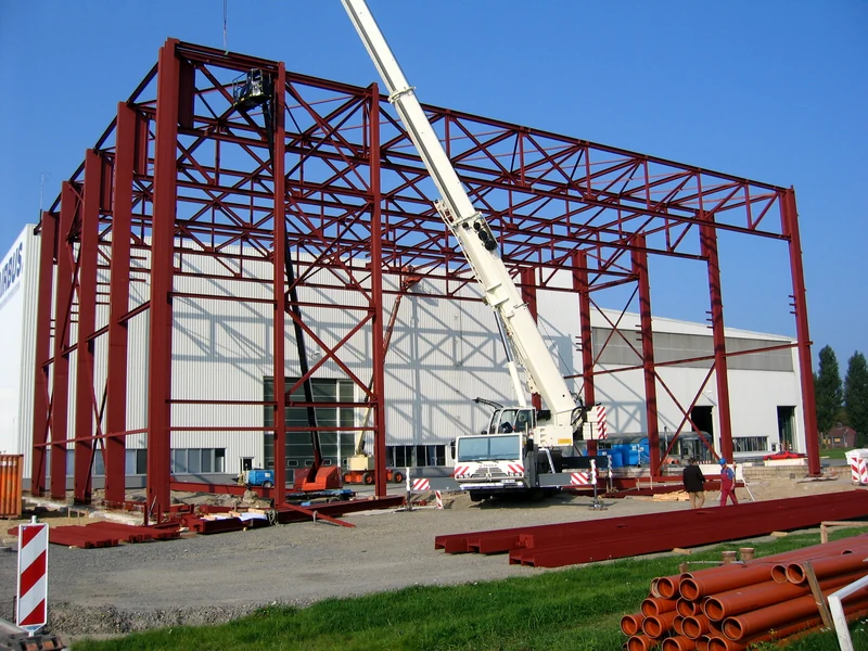 Airbus Halle 129C – Stahlbaumontage von Lochner